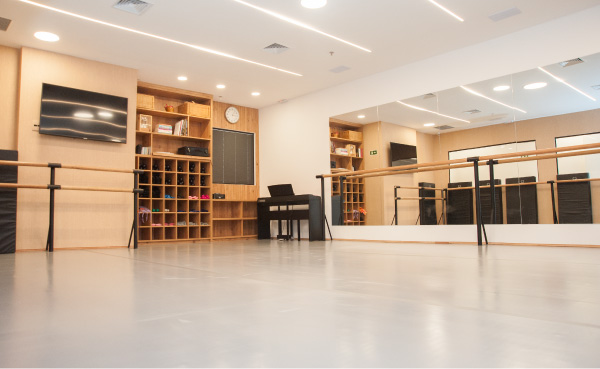 studio it ballerina